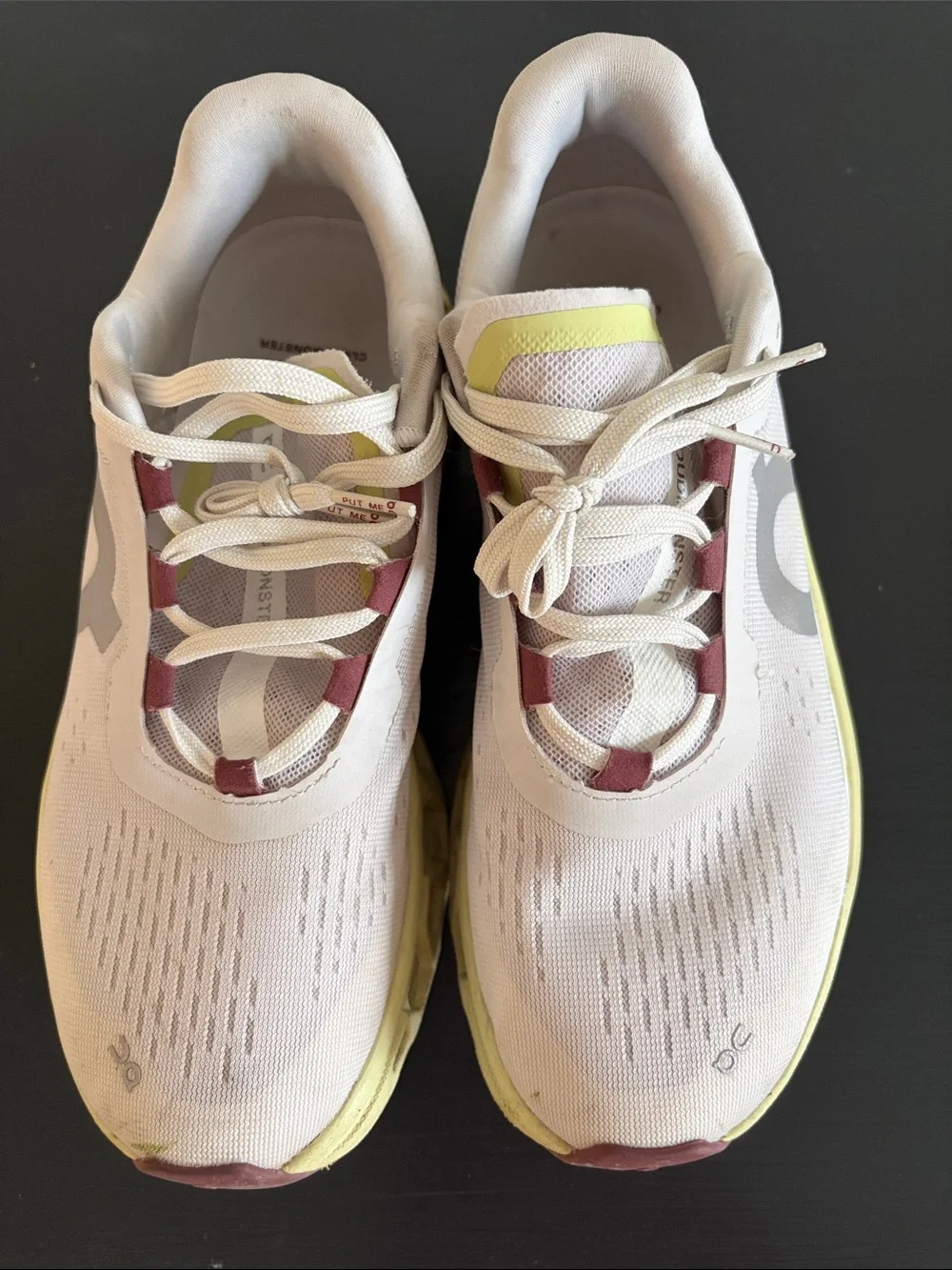 On Running Cloudmoster Women’s in Frost | Acacia